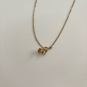 Forever 21 Rose Necklace